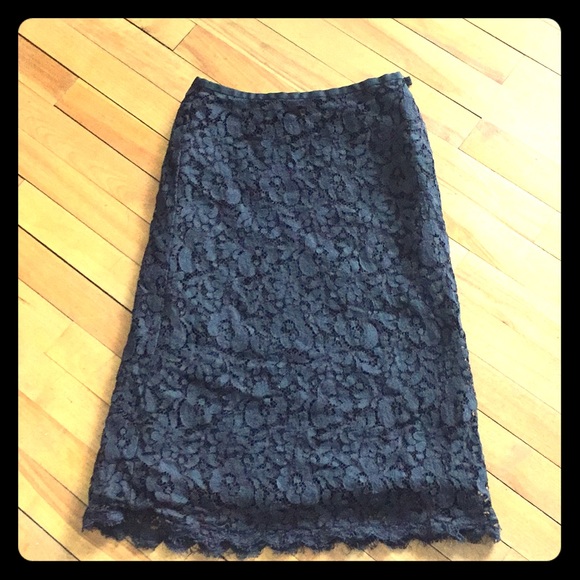 Lace Ann Taylor black skirt size 0 - Picture 1 of 1